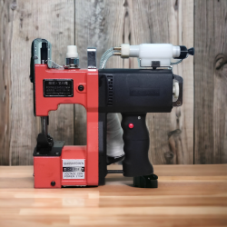 Мішкозашивочна портативна швейна машина з автоматичною подачею масла GK9-818, 220V, 210W (6655)