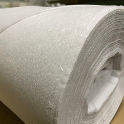 Флізелін клейовий для шиття Peri 30+11клей г/м2 білий ширина 100см довжина 200 ярдів (6541)